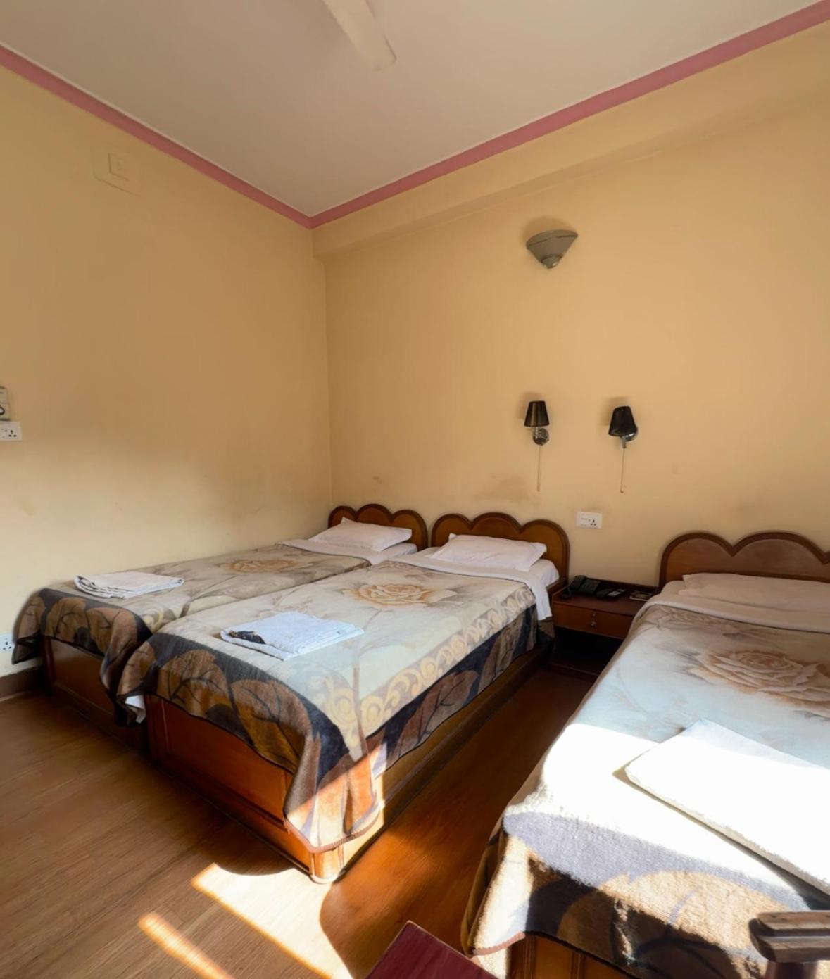 Green Tara Hotel Pokhara Exterior photo