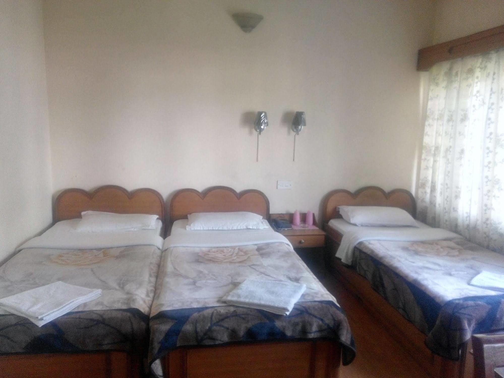 Green Tara Hotel Pokhara Exterior photo
