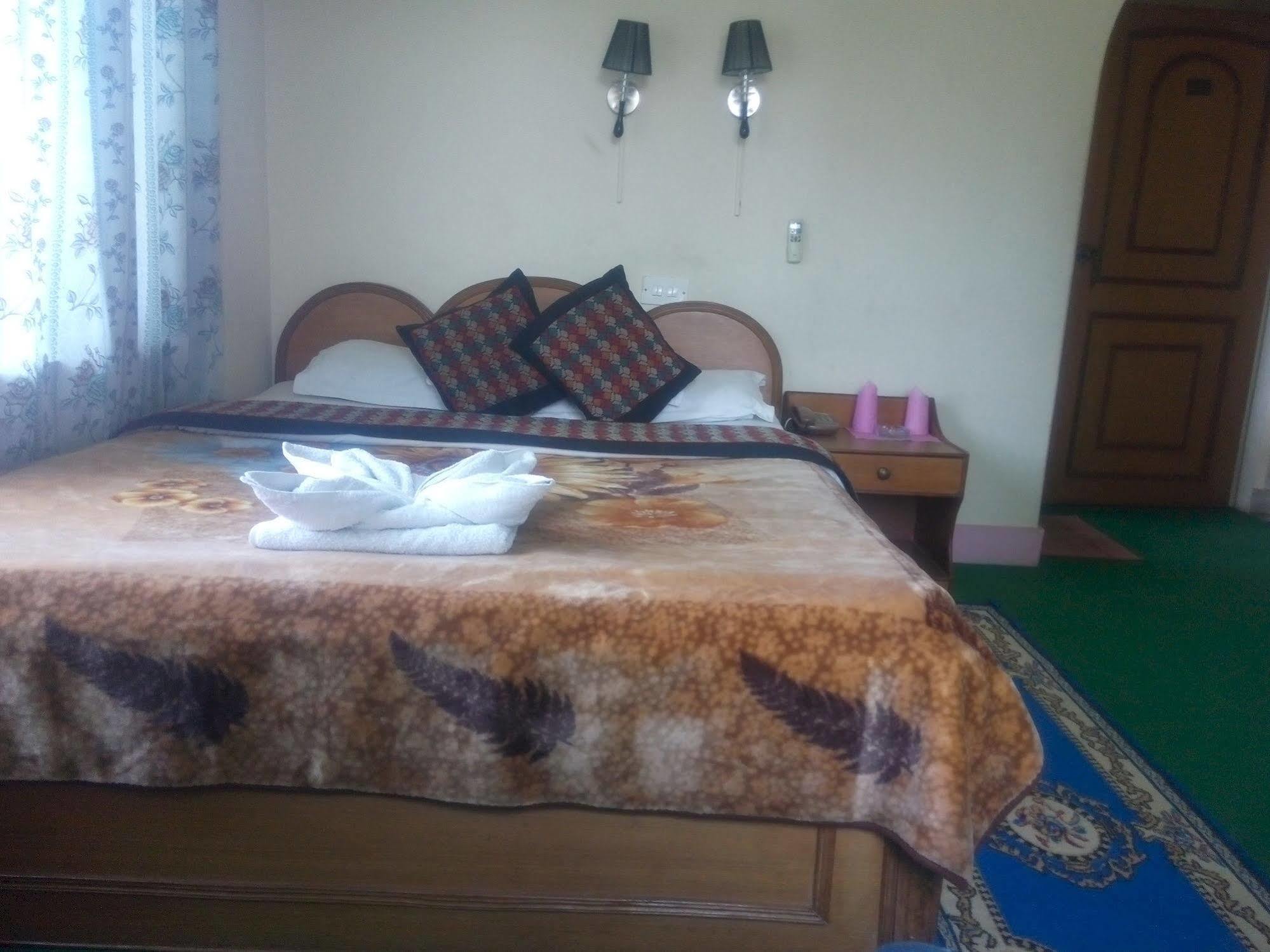 Green Tara Hotel Pokhara Exterior photo